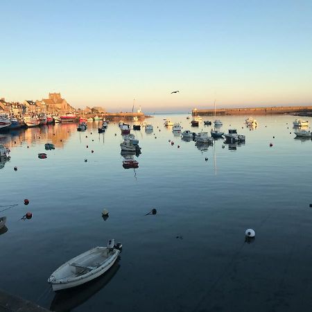 Entre Terre Et Mer Réville Εξωτερικό φωτογραφία